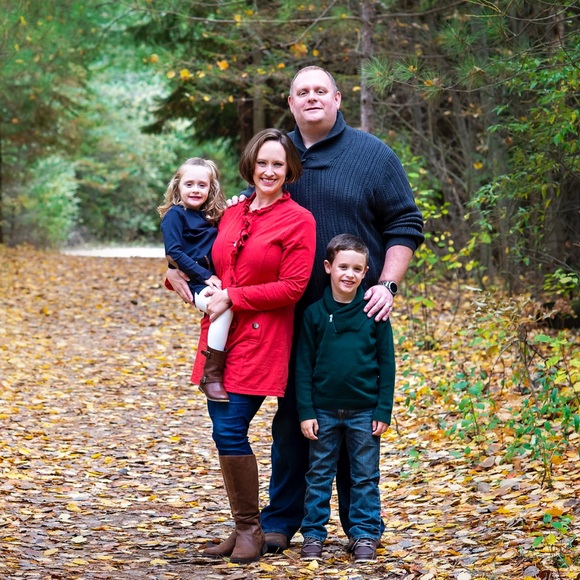 Meet your Posher, Amy! - Picture 3 of 3